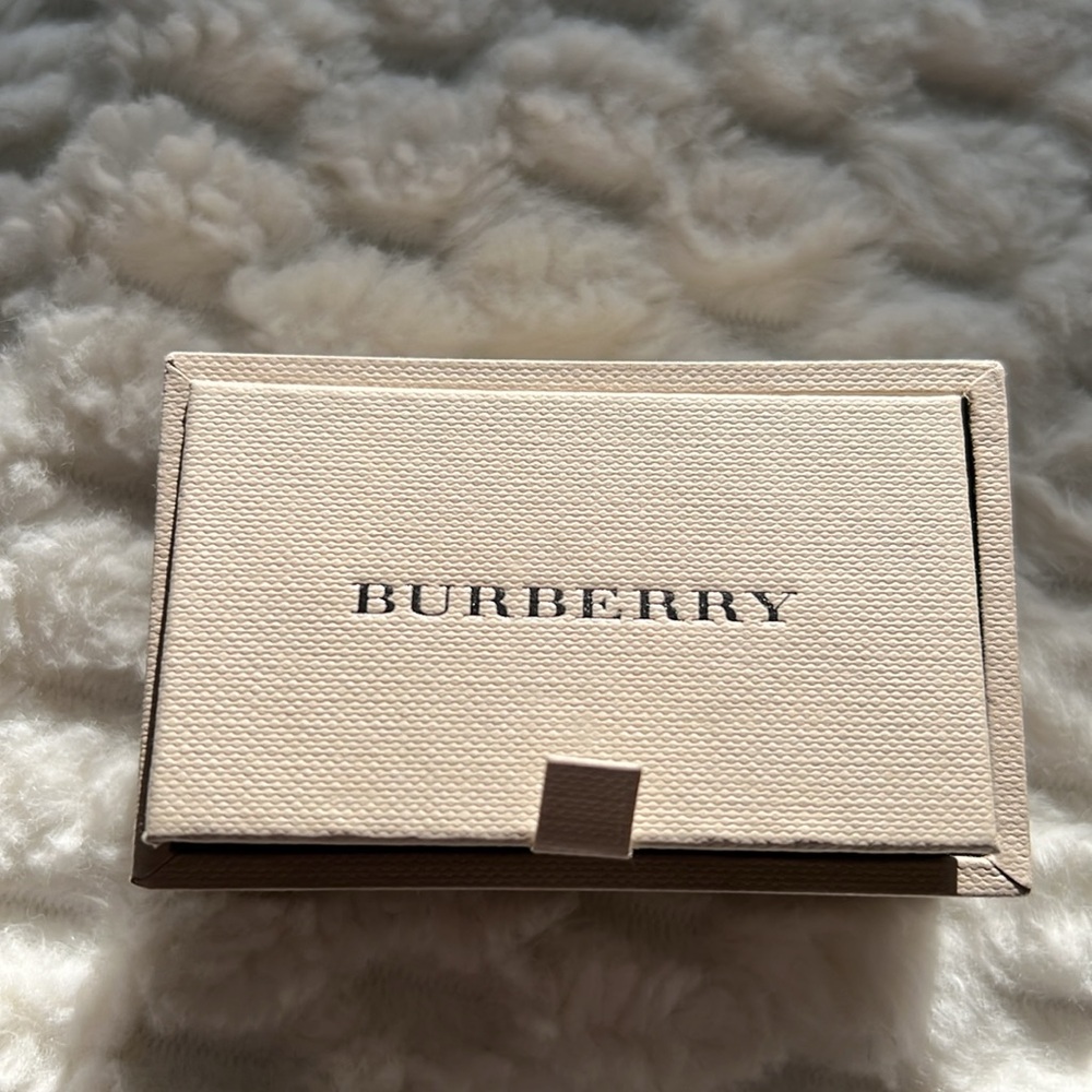 Burberry Check Cuff Links-Authentic-NIB - Picture 6 of 9